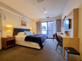 Bright and Upscale Studio in the CBD